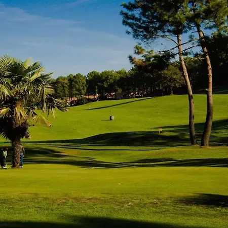 Maison Charmante A Avec Piscine Partagee Et Terrasse Semesterbostad Lacanau